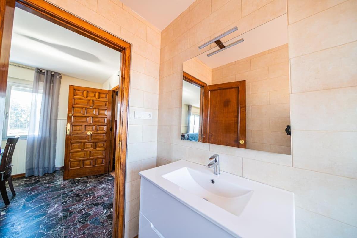 Apartamento Centrico Con Vistas Al Mar Villanueva De Arosa Exterior foto